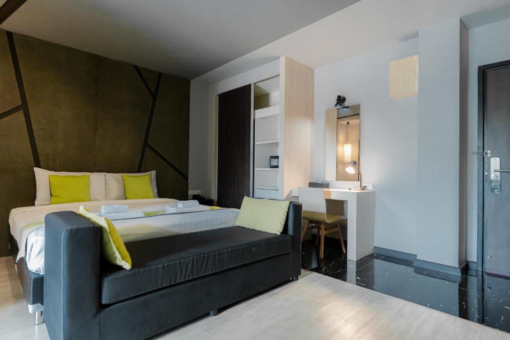 Deluxe studio view 2